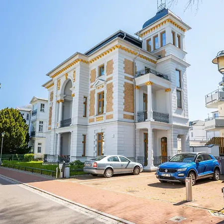 Designerwohnung In Alter Fuer Familien, Mit Terrasse Und 2 Schlafzimmern Casa vacanze *